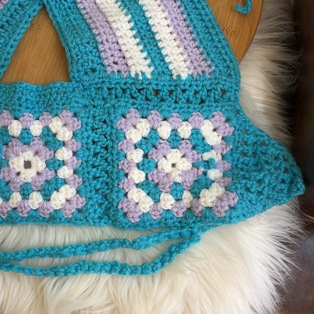 Handmade Blue White Purple Crochet Cut Out Criss Cross Granny Square Crop Top M - Picture 5 of 12